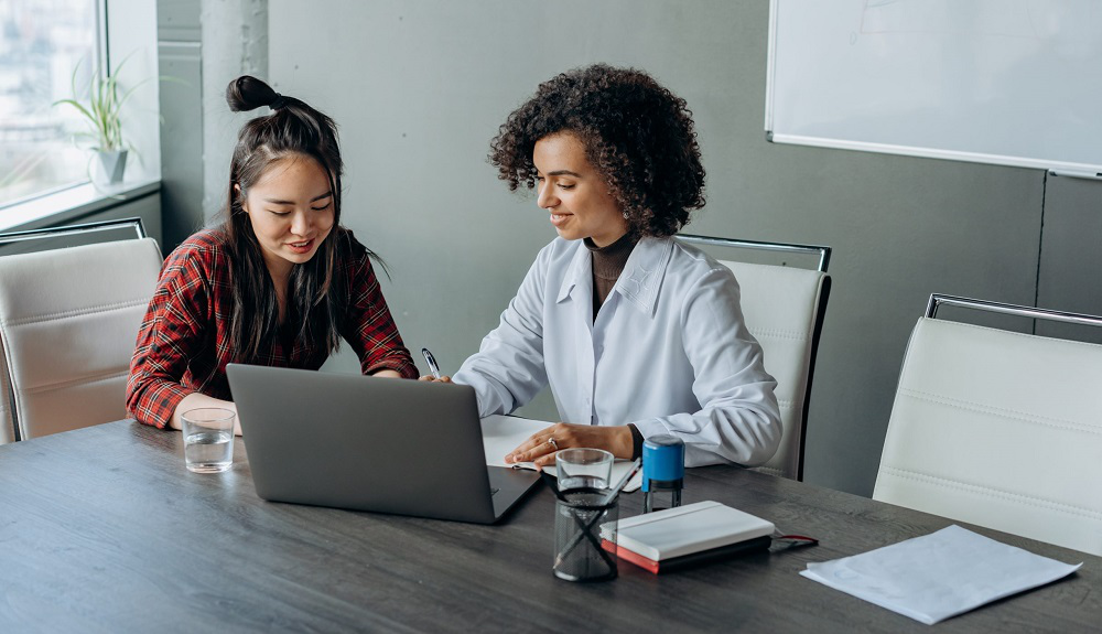 Lavoro a distanza come manager pubblicitario 